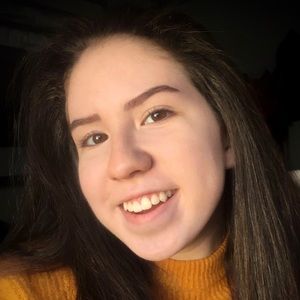 Meet your Posher, Mia